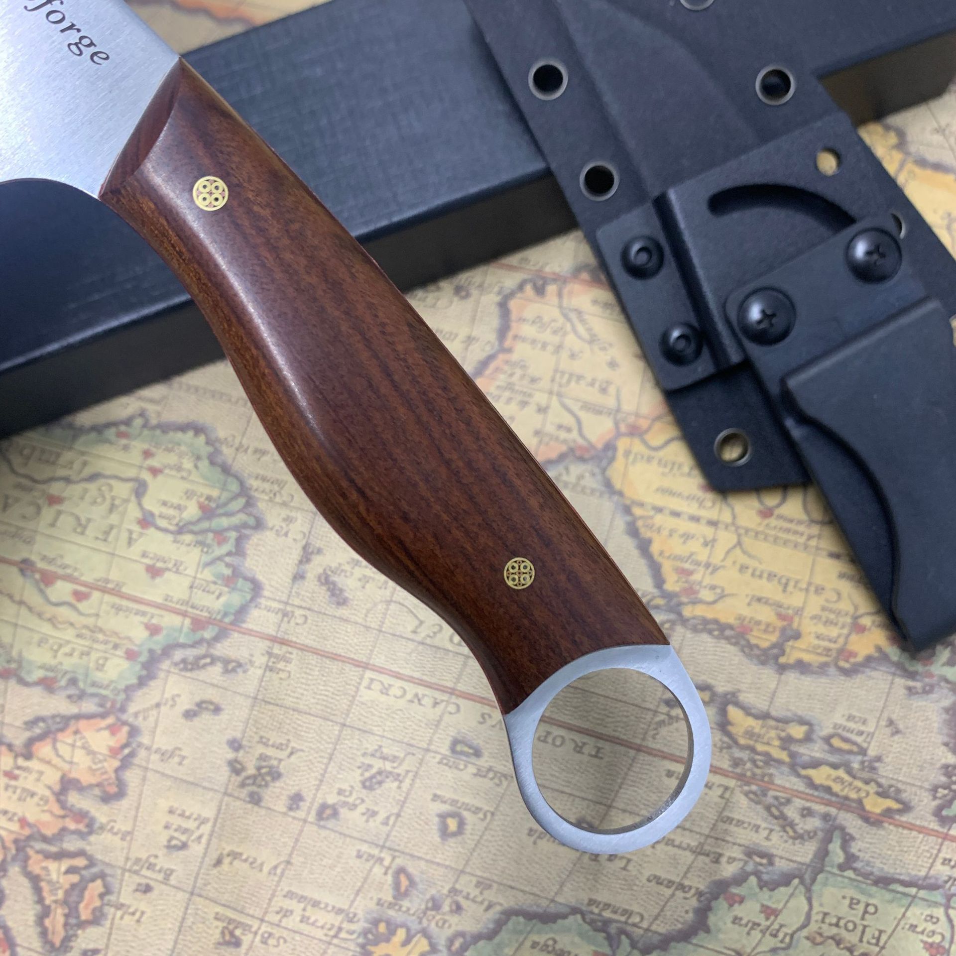Cuchillo de Hoja Fija Forjado  - Woodworking In Japanese reseña y precio